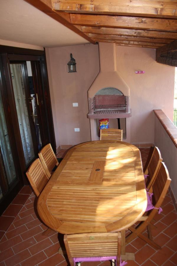 Purple House, 30M To Beach Pula Exterior foto
