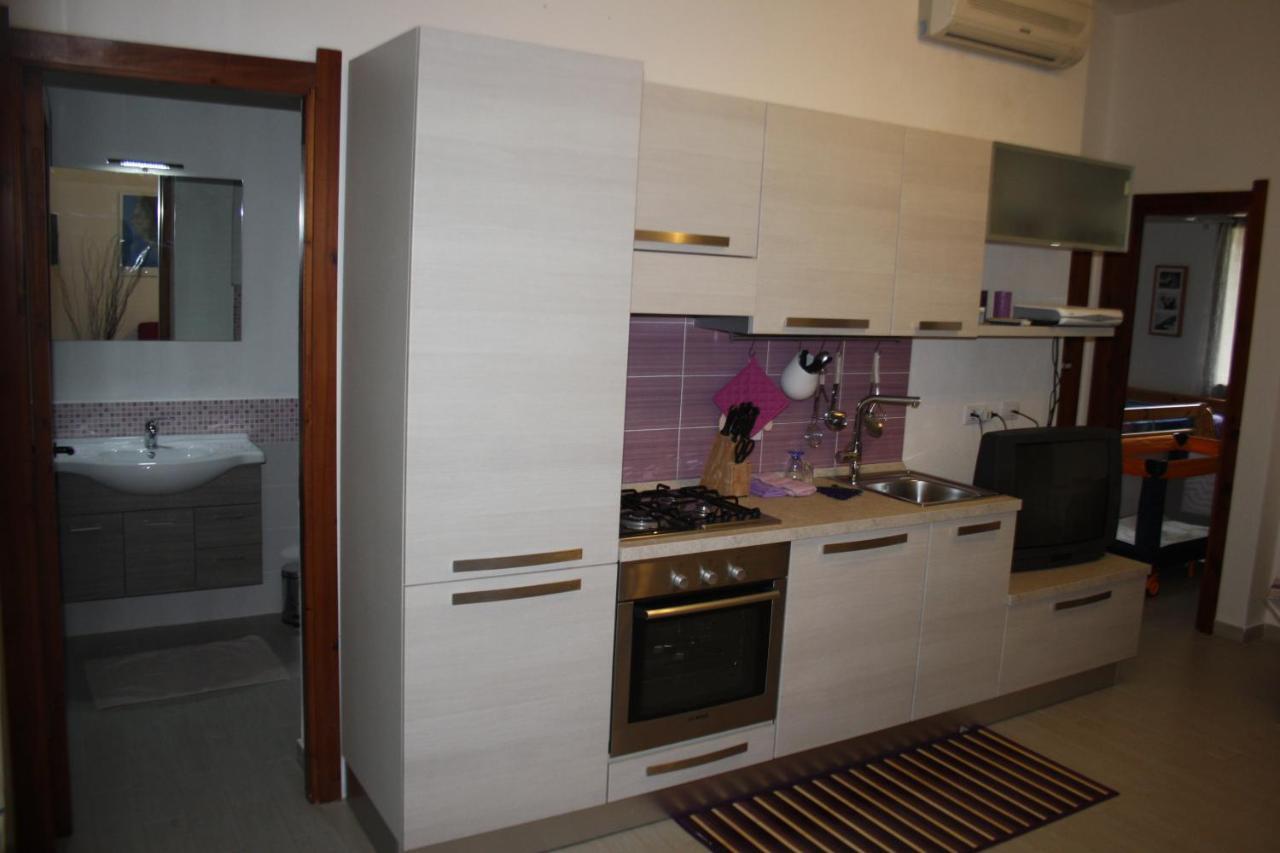 Purple House, 30M To Beach Pula Exterior foto
